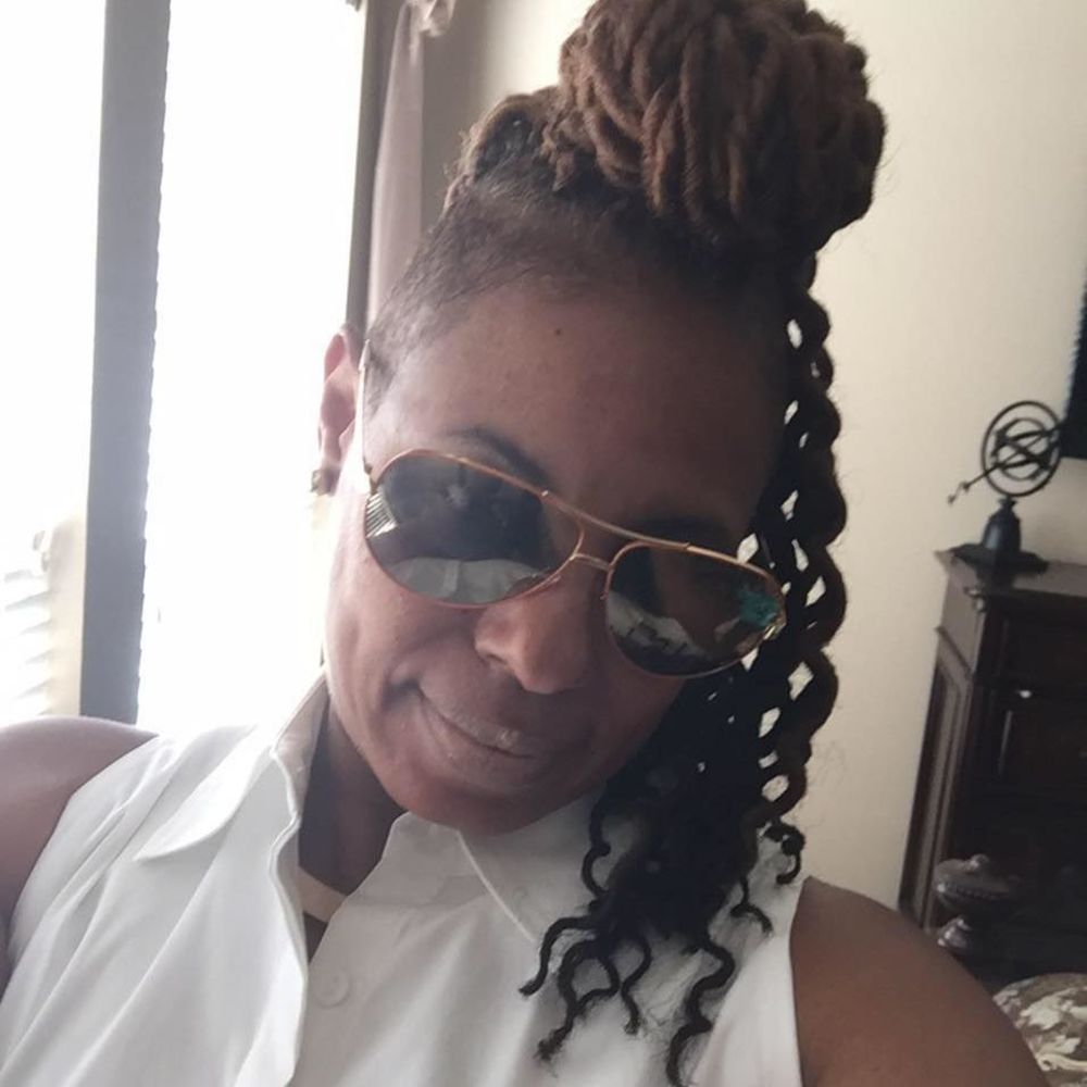 Meet your Posher, Kelly